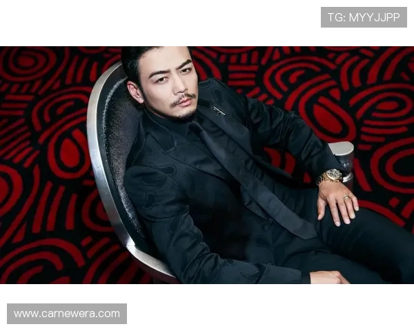 硬汉柔情：杨烁主演的电视剧，不止一面的人生褶皱